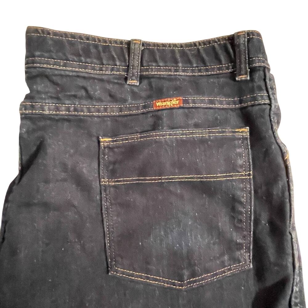 Wrangler Men's Dark Blue Jeans 44x30 Relaxed Fit pants flaw some discoloration